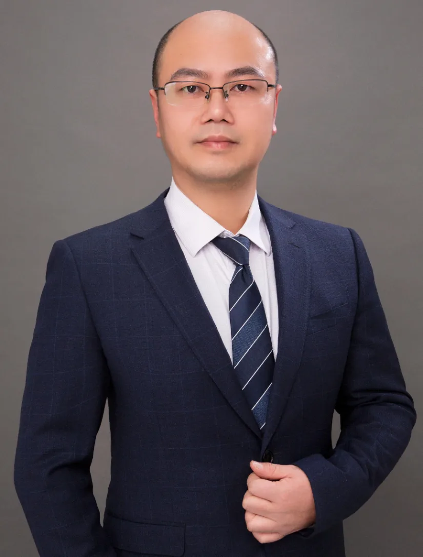 周伟律师官方肖像